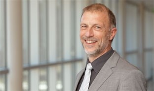 Host: Bernd Heinen (Systems Engineer JMP, SAS Institiute)